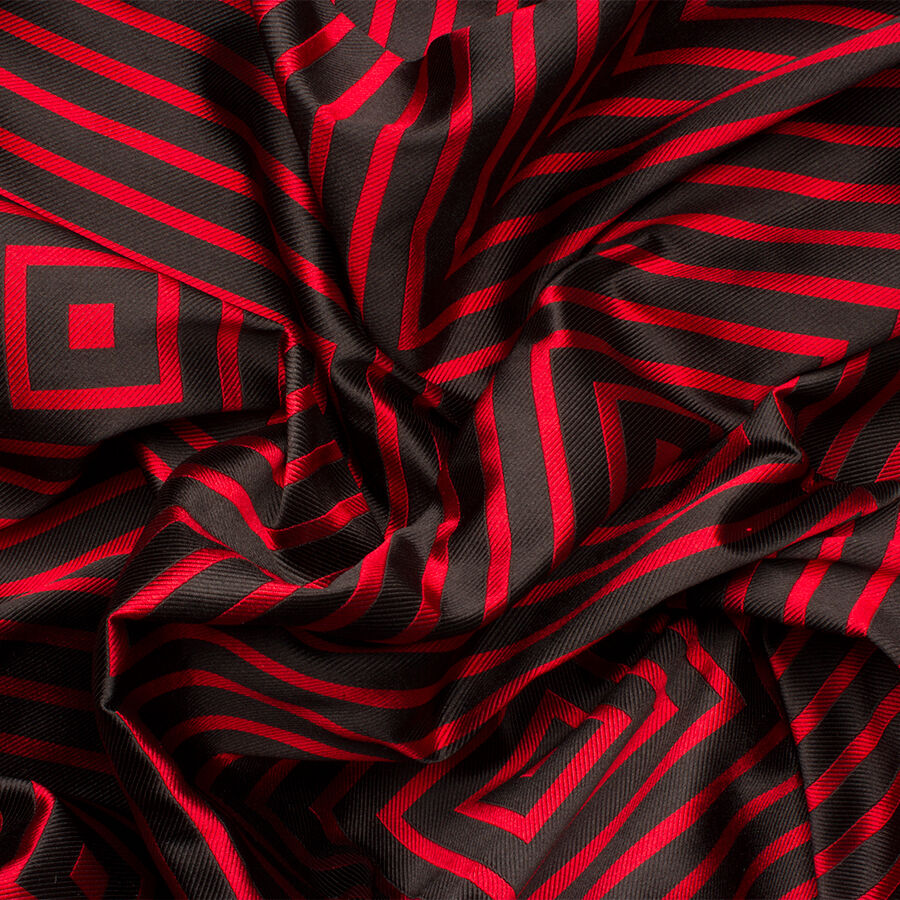 Red/Black Geometric Silk Jacquard (A 3m Piece)