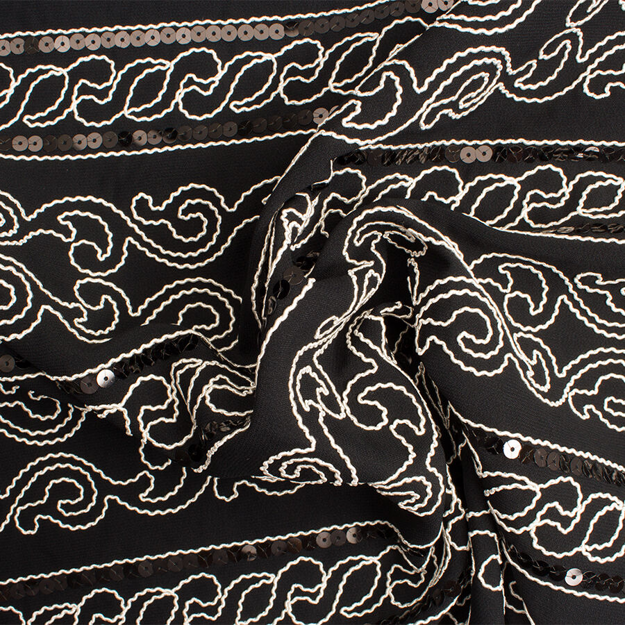 Black Embroidered Viscose Crêpe (A 1.40m Piece)
