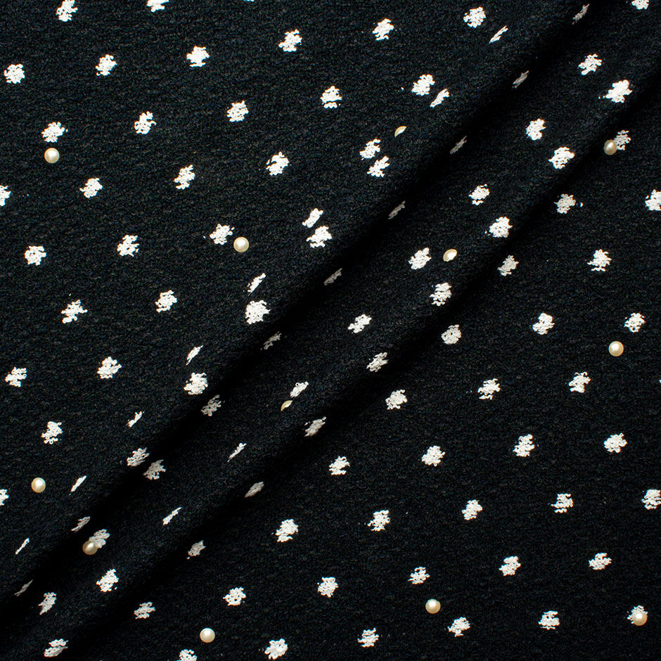 White Pearl & Spot Dark Blue Bouclé (A 2.30m Piece)