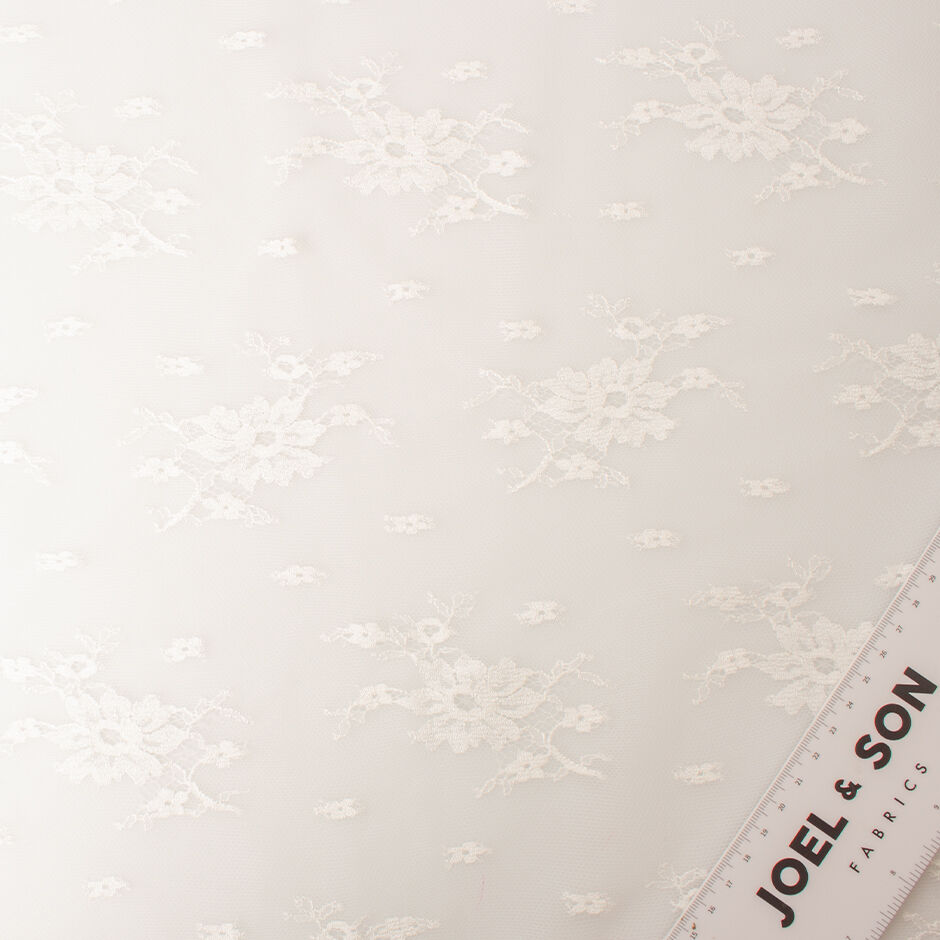 Pearl Ivory Floral Chantilly Lace