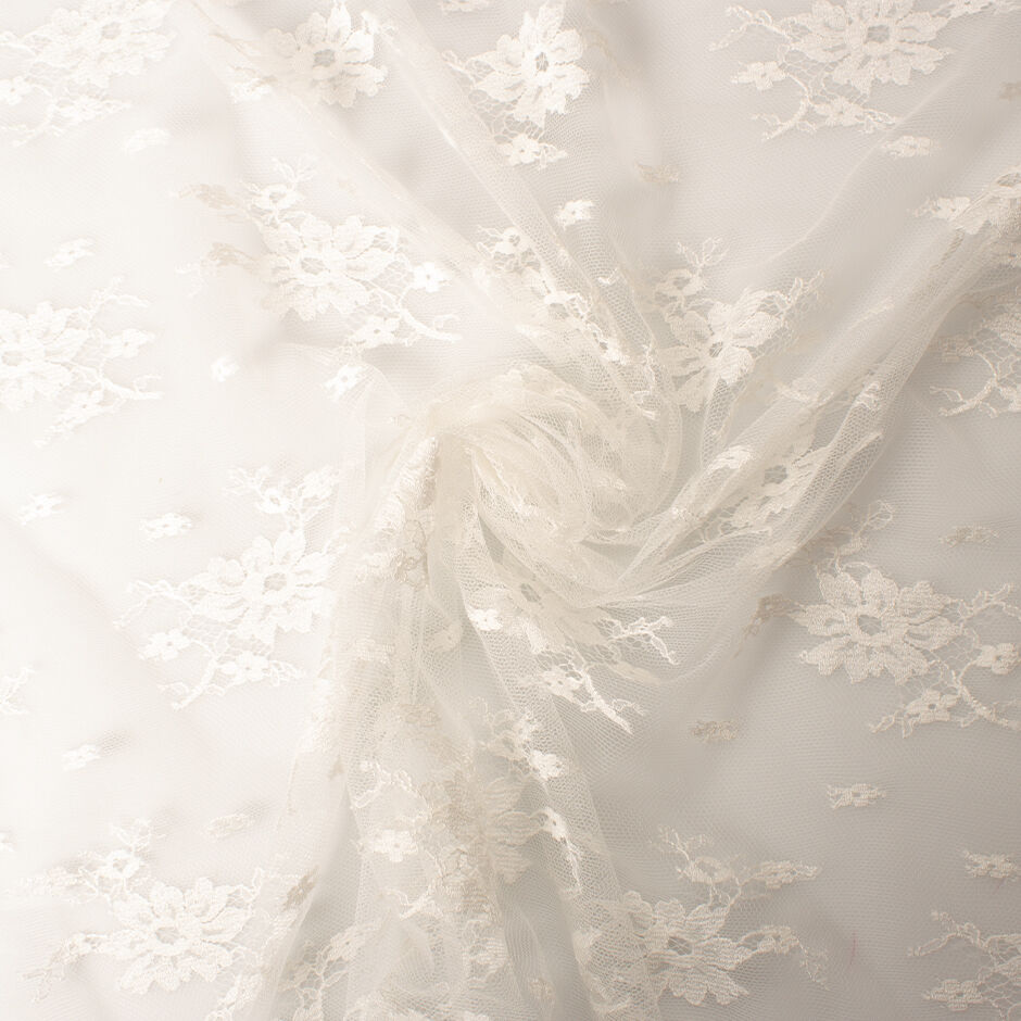 Pearl Ivory Floral Chantilly Lace