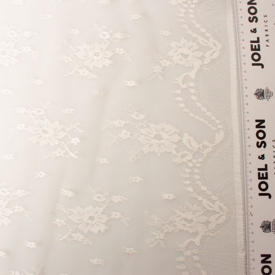 Pearl Ivory Floral Chantilly Lace