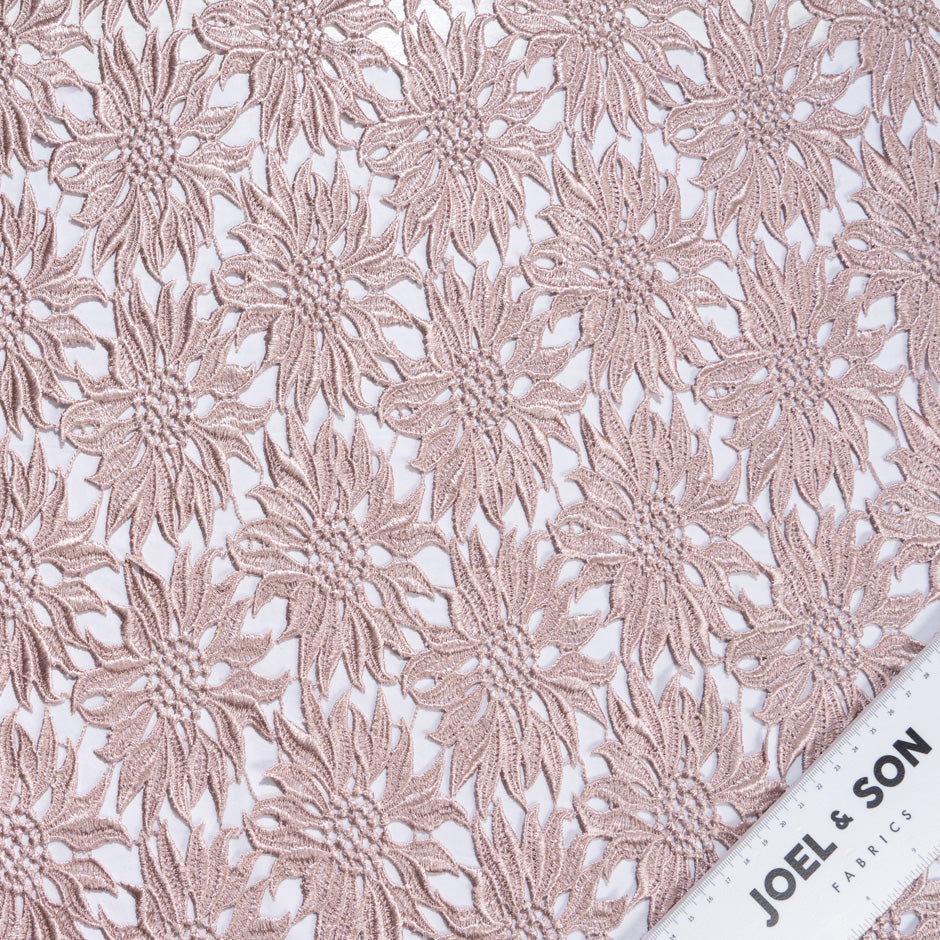 Dusty Pink 'Sunflower' Guipure Lace