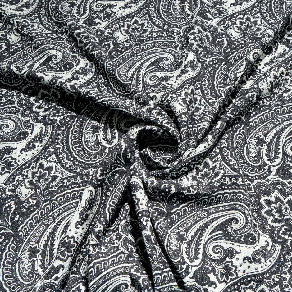 Checkered & Paisley Printed Double Sided Pure Wool