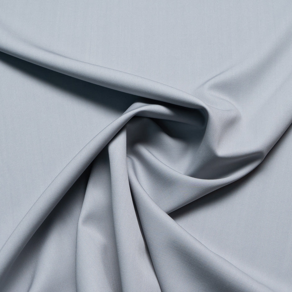 Cloud Grey Super 150s Wool Suiting