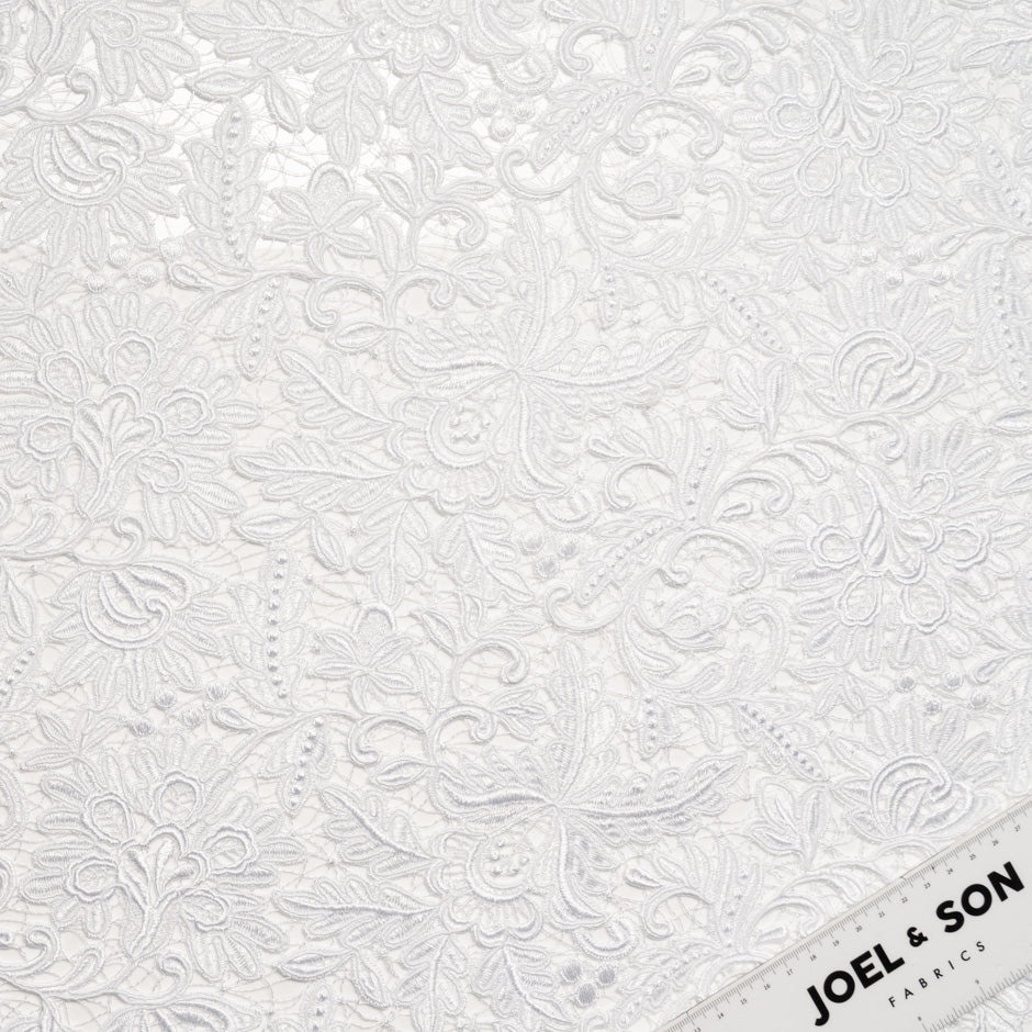 Fresh White Floral Guipure Lace