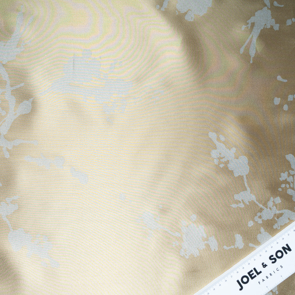 Abstract Jacquard Two-Tone Gold Jacquard Lamé