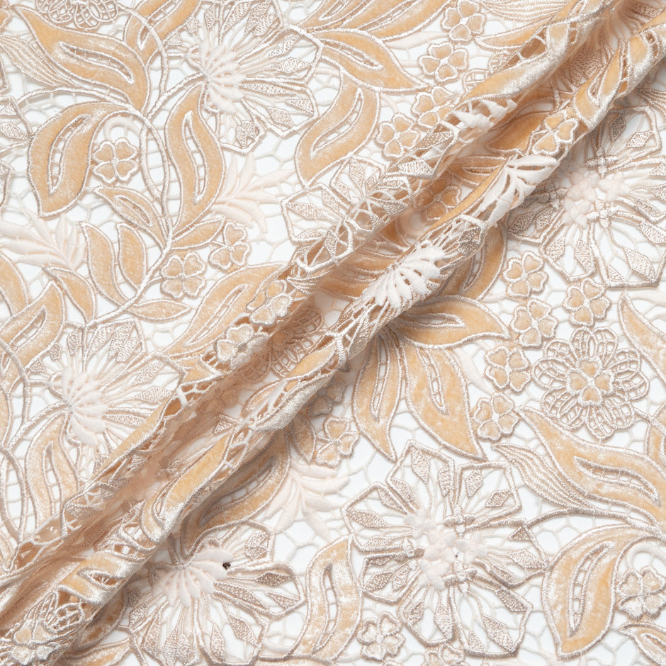 Vanilla Velvet Leaf Guipure Lace