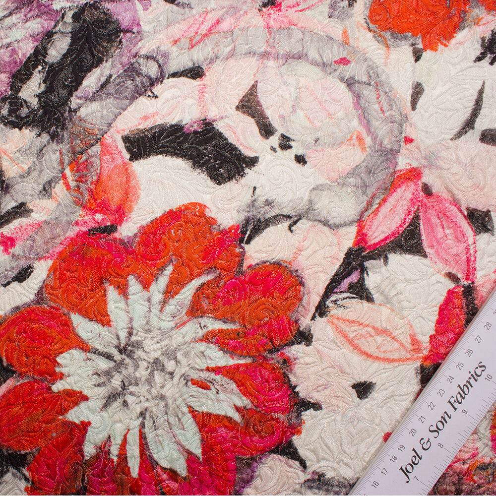 Red/Black Metallic Jacquard Cloqué