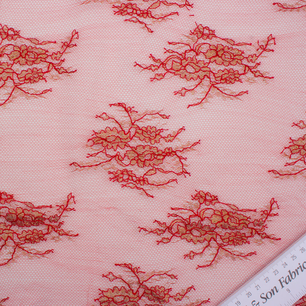 Red/Gold Metallic Chantilly Lace (A 1.60m Piece)