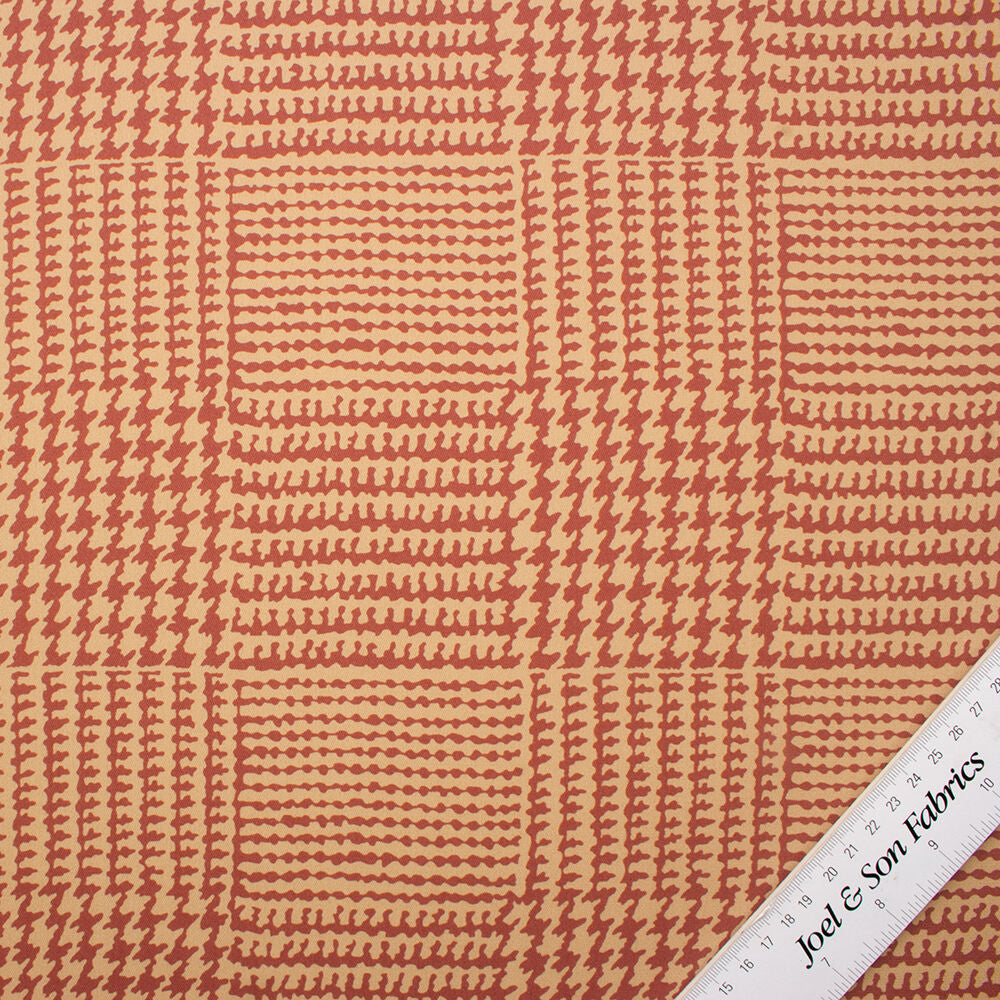 Maroon/Beige Houndstooth Silk Crêpe de Chine