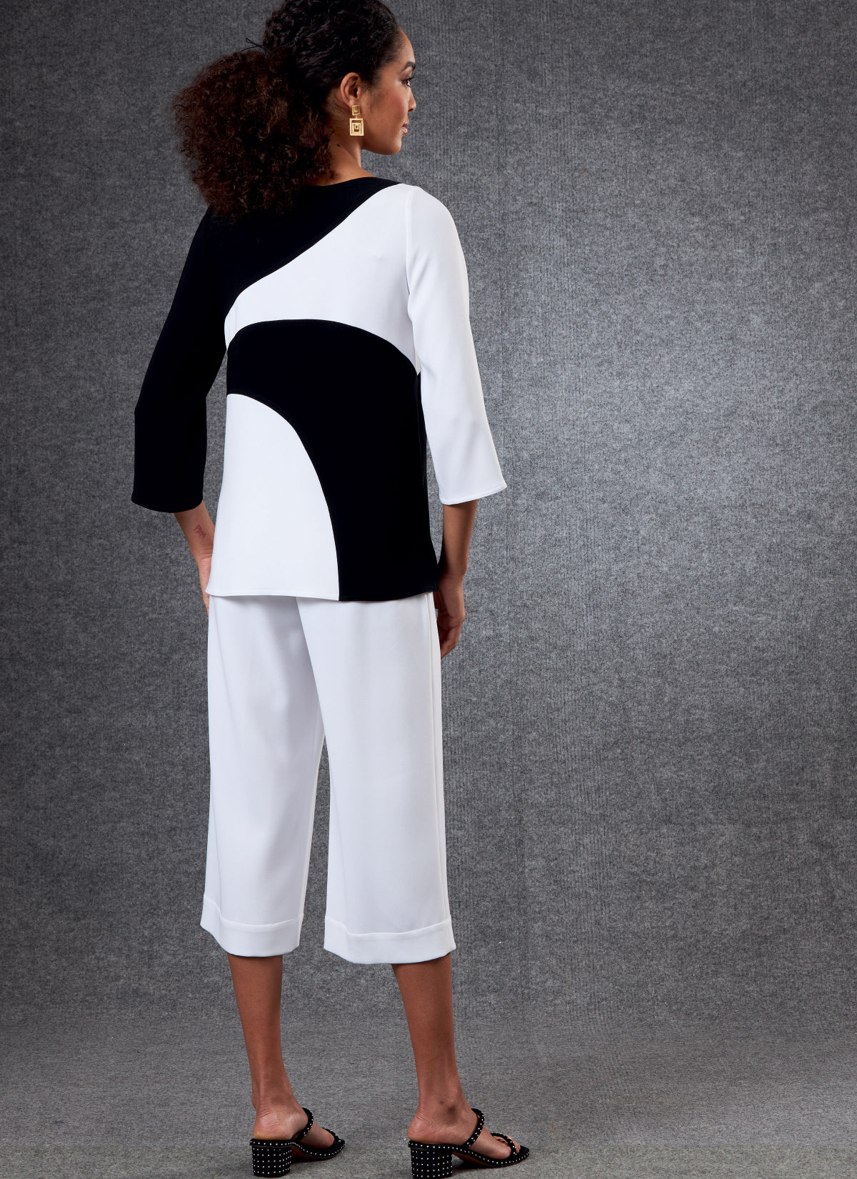 TUNIC/TROUSERS - V1804