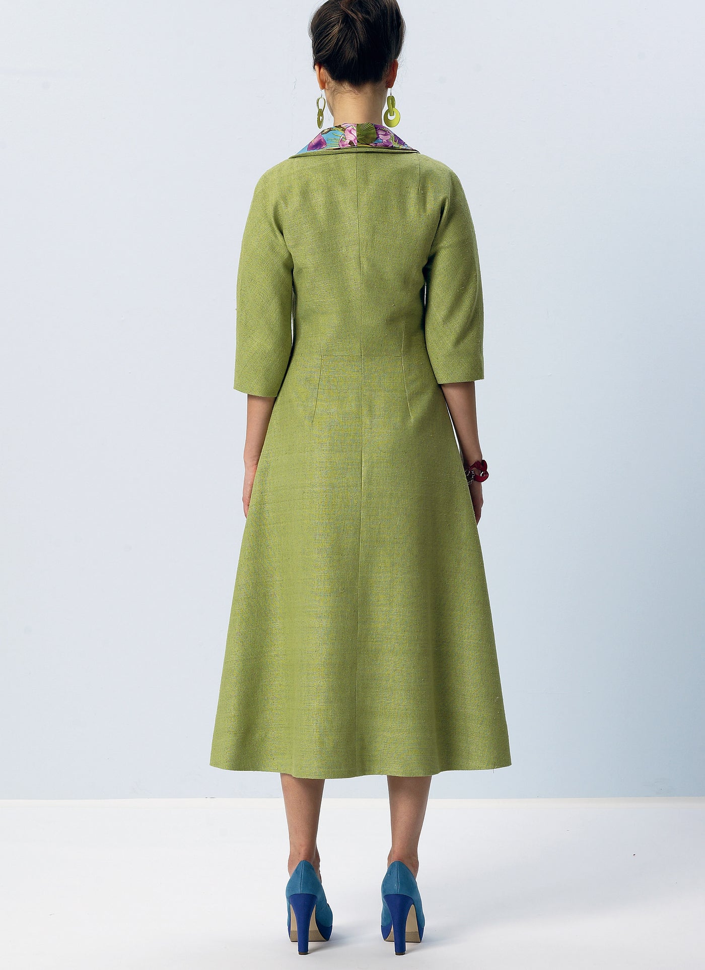 DRESS & COAT SET - V8875