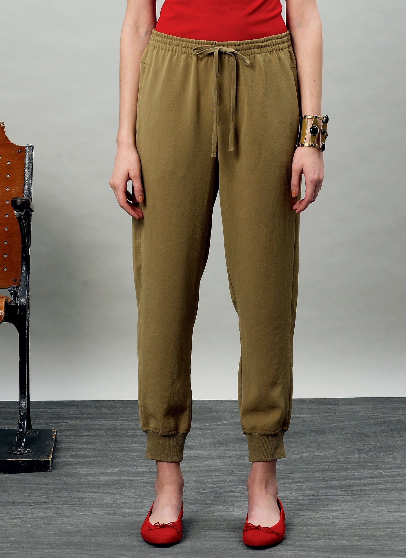 TROUSERS - V8909