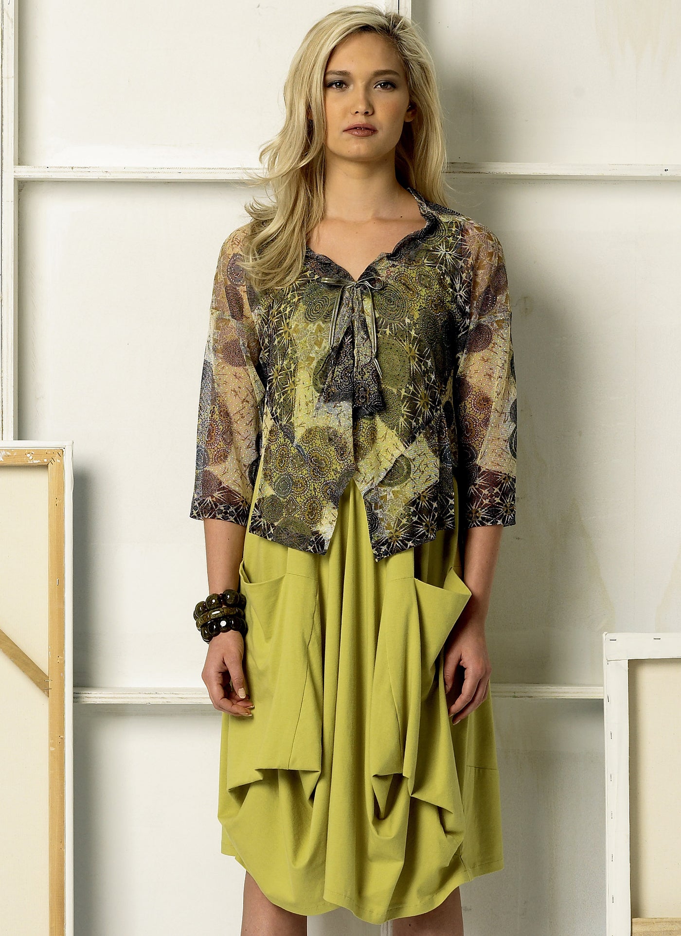 DRESS & JACKET - V8975