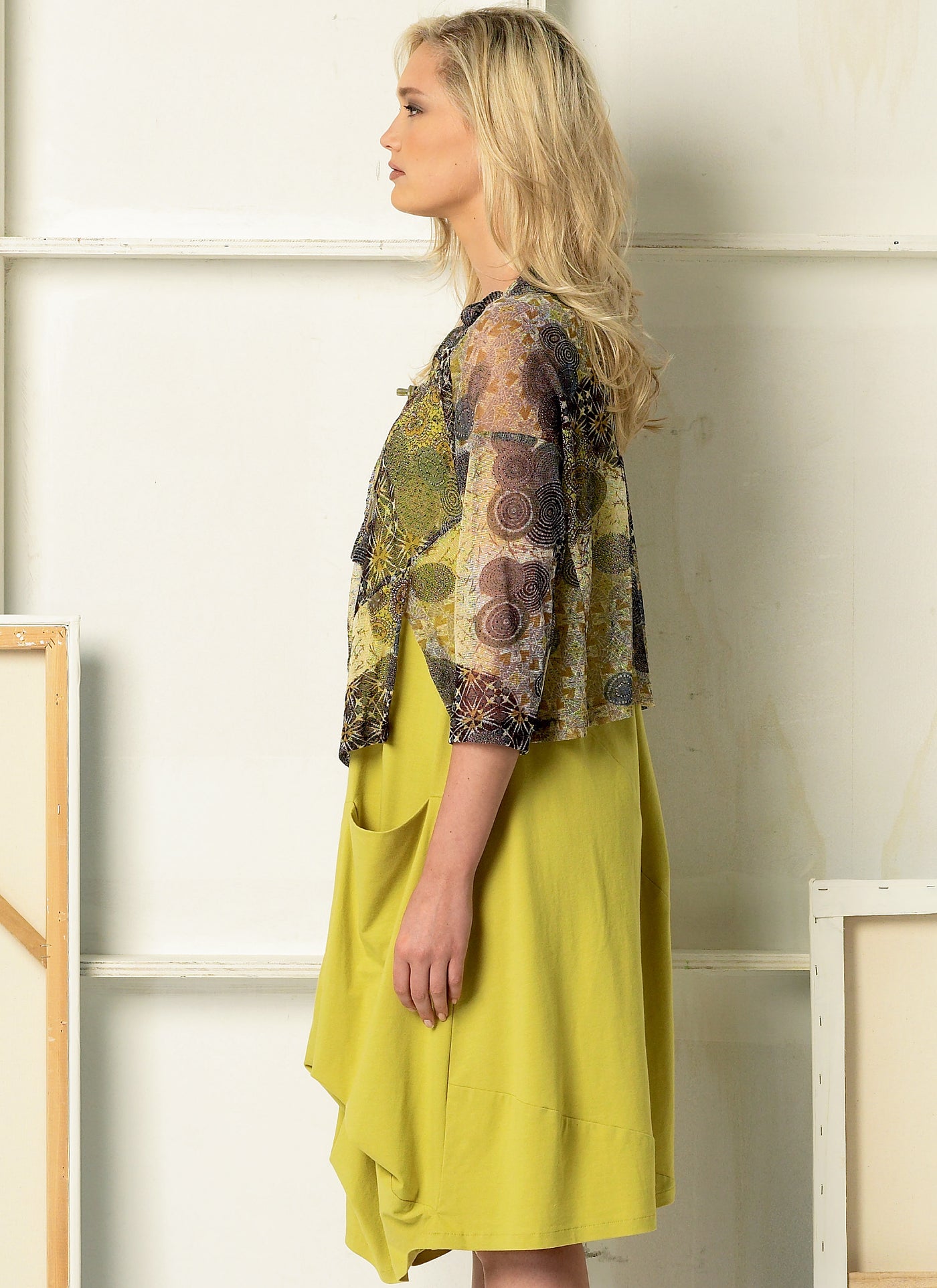 DRESS & JACKET - V8975