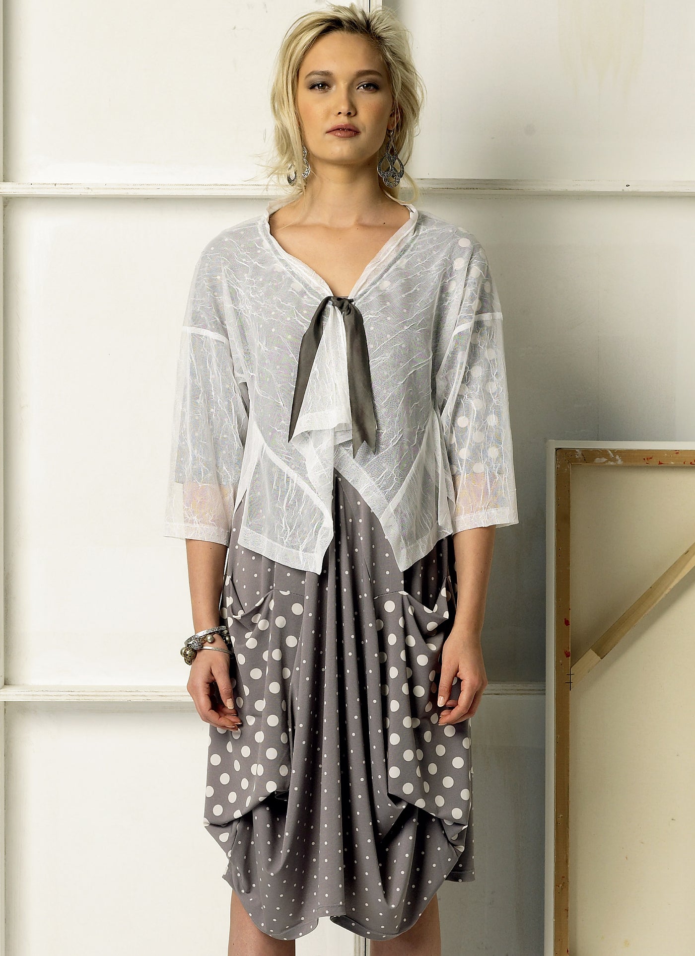 DRESS & JACKET - V8975