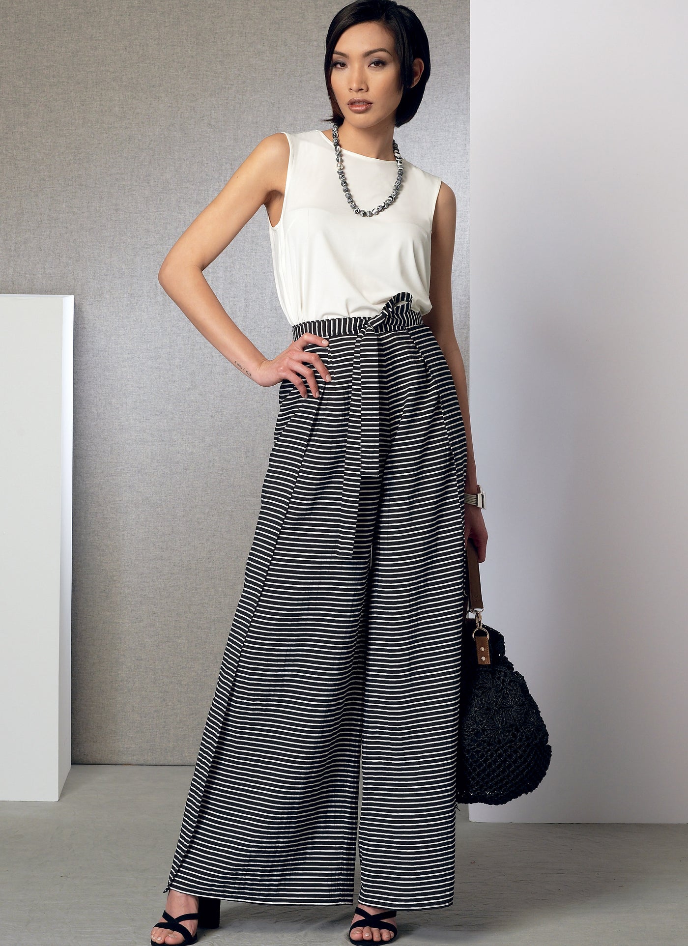 PONCHO/TOP/SHORTS/TROUSERS - V9191