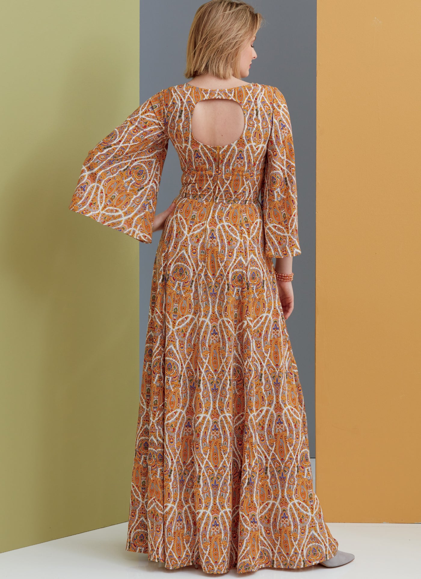 DRESS - V9328