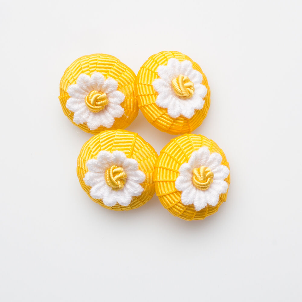 Yellow Daisy Button - Small
