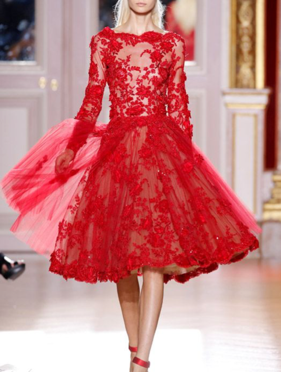 Red/Gold Metallic Chantilly Lace (A 1.60m Piece)